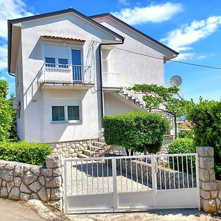 Apartments Simona Crikvenica Bagian luar foto