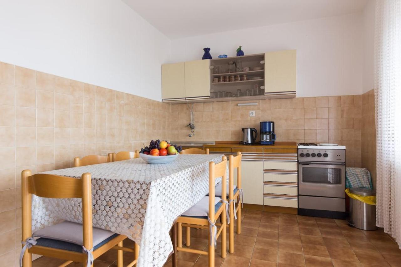Apartments Simona Crikvenica Bagian luar foto